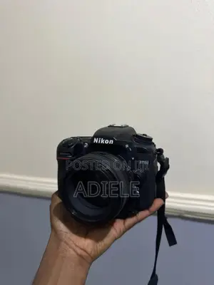 Nikon D7500