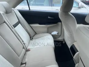 Toyota Camry LE 4dr Sedan (2.5L 4cyl 6A) 2014 Red