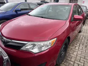 Toyota Camry LE 4dr Sedan (2.5L 4cyl 6A) 2014 Red