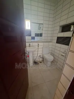 3bdrm Block of Flats in Mabushi for rent
