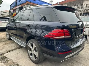 Mercedes-Benz GLE-Class 2017 Blue