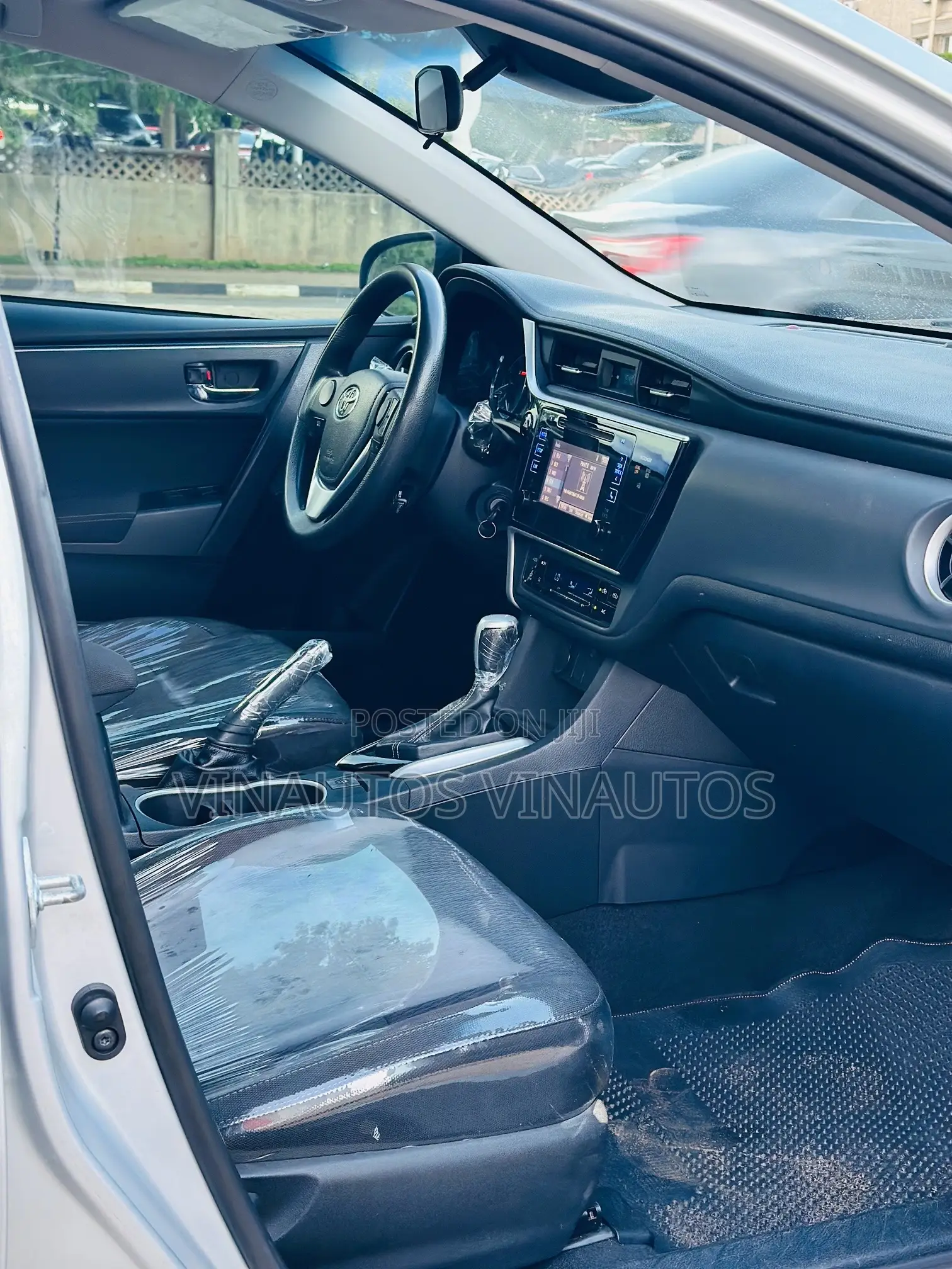 Toyota Corolla 2017 Silver