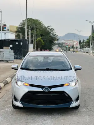 Toyota Corolla 2017 Silver