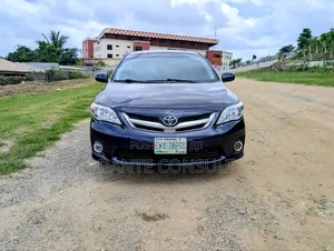 Toyota Corolla 2012 Blue