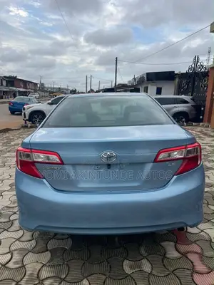 Toyota Camry 2012 Blue