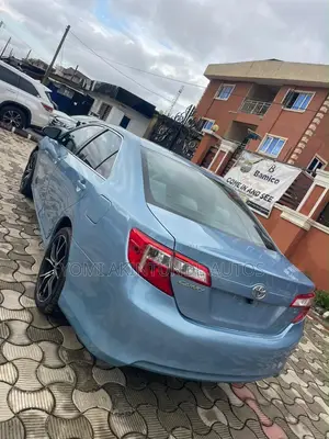 Toyota Camry 2012 Blue