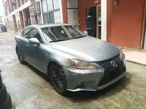 Lexus IS 2006 Blue