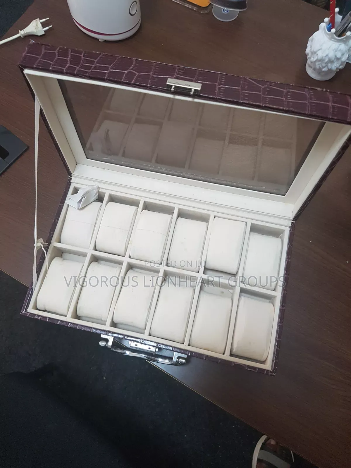 12 Grid Watch Box