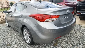 Hyundai Elantra 2012 Gray