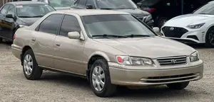 Toyota Camry 2002 Gold