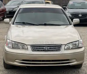 Toyota Camry 2002 Gold