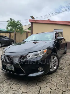 Lexus ES 2015 Black