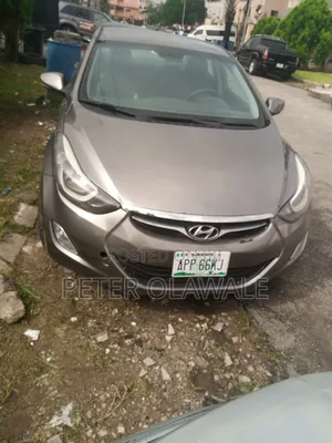 Hyundai Elantra 2012 Brown