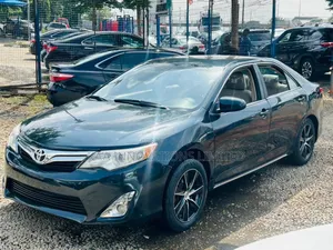 Toyota Camry LE 4dr Sedan (2.5L 4cyl 6A) 2013 Black