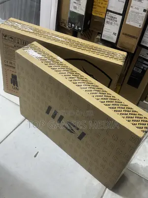 New Laptop MSI Cyborg 15 32GB Intel Core Ultra 7 SSD 1T