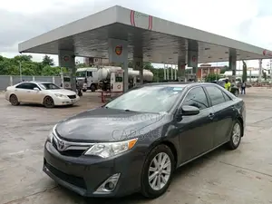 Toyota Camry 2012 Gray
