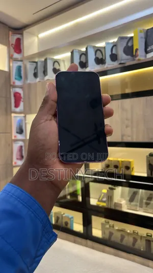 New Apple iPhone 16 128 GB Pink