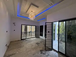 4bdrm Duplex in Life Camp for sale
