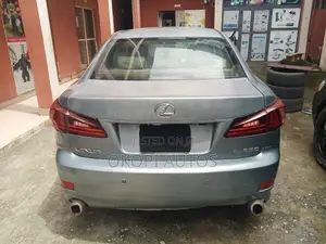 Lexus IS 2007 Blue