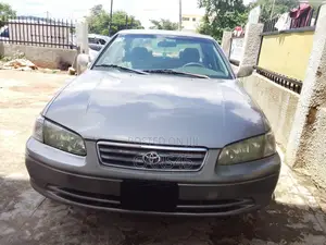Toyota Camry 2001 Gray