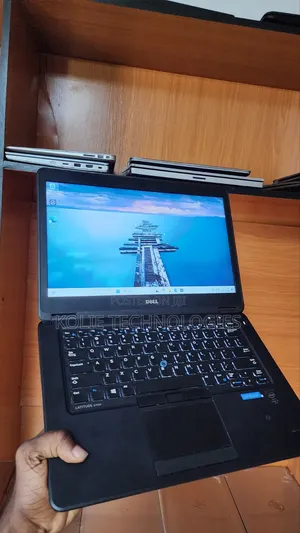 Laptop Dell Latitude E7450 8GB Intel Core i5 SSD 256GB