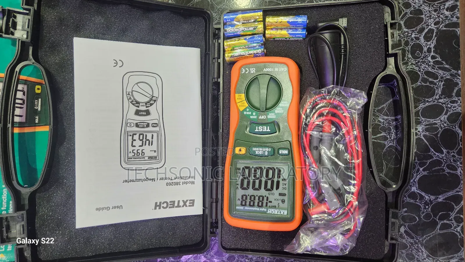 Autoranging Digital Megohmmeter