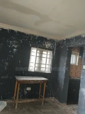 Mini Flat in Praise Avenue Estate, Agric for rent