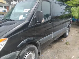 Mercedes-Benz Sprinter 2012 Black
