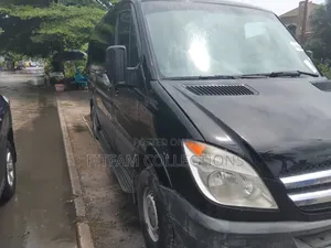 Mercedes-Benz Sprinter 2012 Black