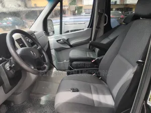Mercedes-Benz Sprinter 2012 Black