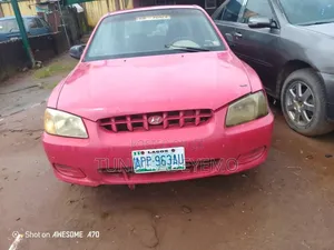 Hyundai Accent 2002 Red