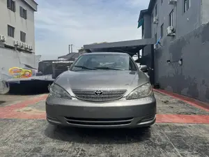 Toyota Camry 2004 Gray