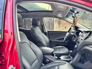 Hyundai Santa Fe SE AWD 2018 Red