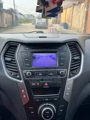 Hyundai Santa Fe SE AWD 2018 Red