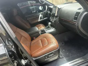 Toyota Land Cruiser 2021 Black