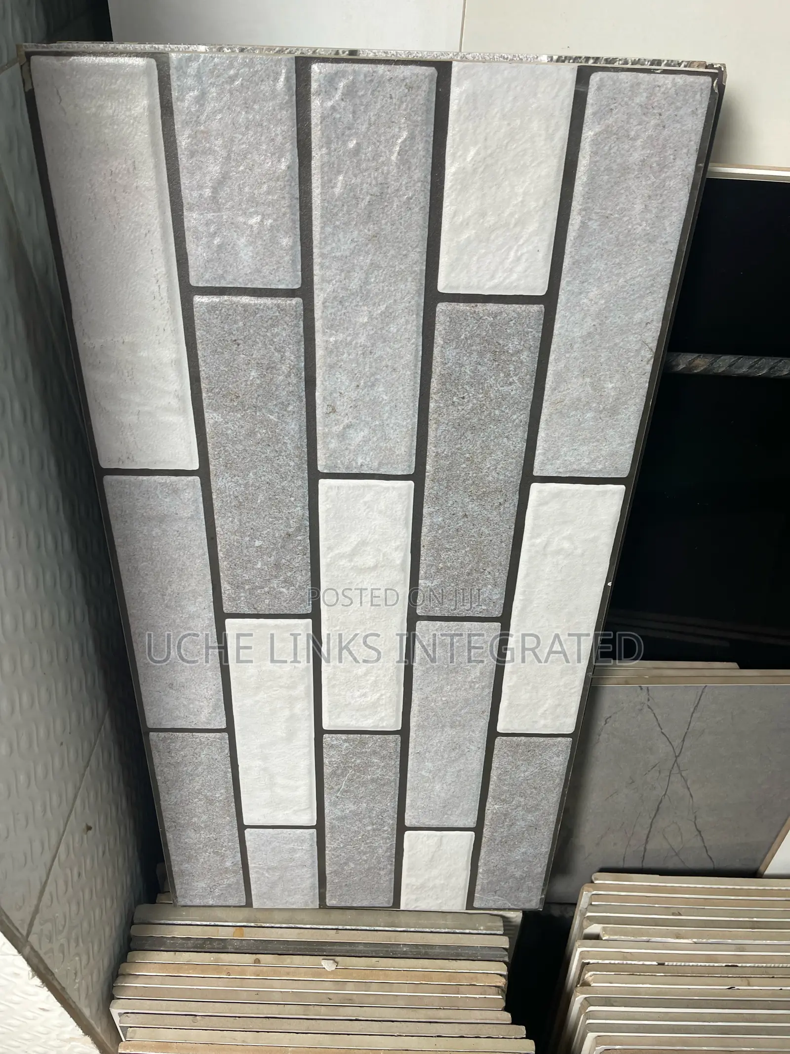 Crack Wall