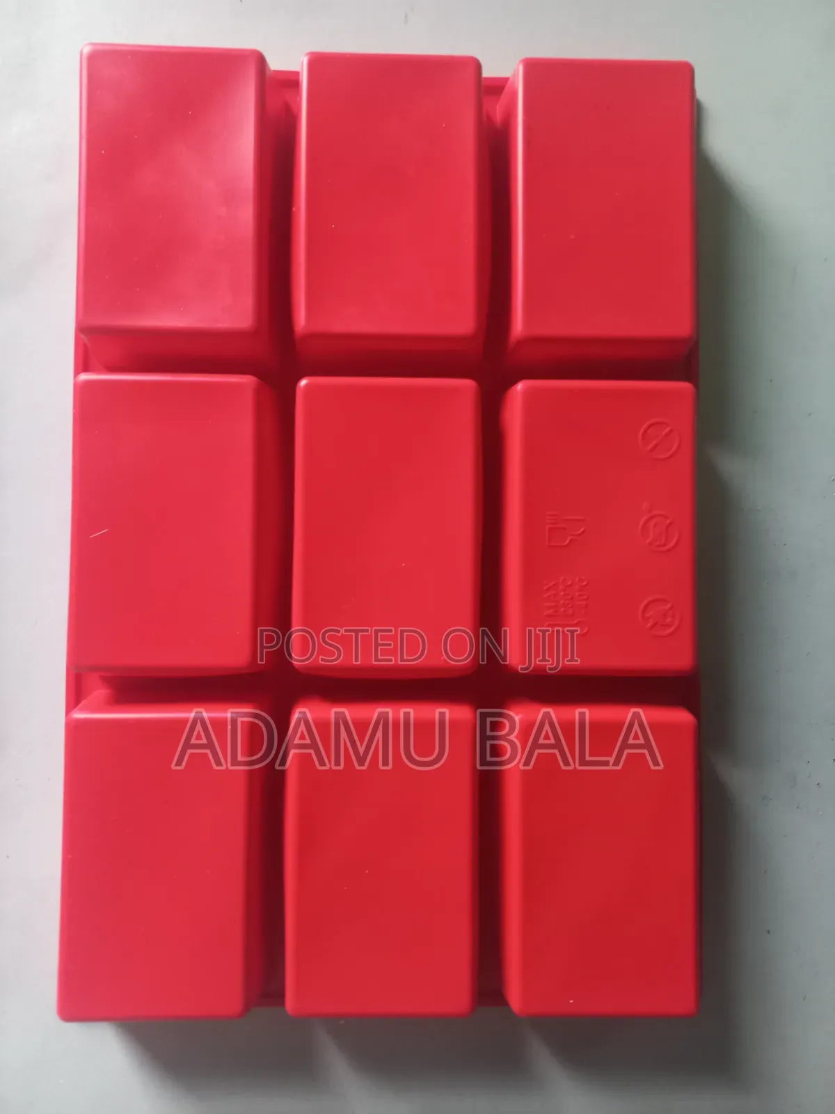 Nine Consecutive Rectangular Mold (Bright Red Colour)