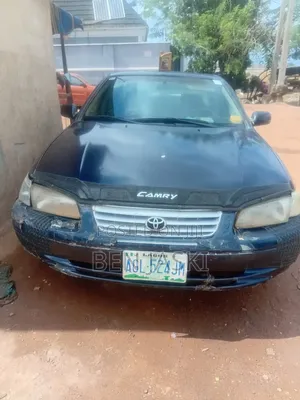 Toyota Camry 2000 Black