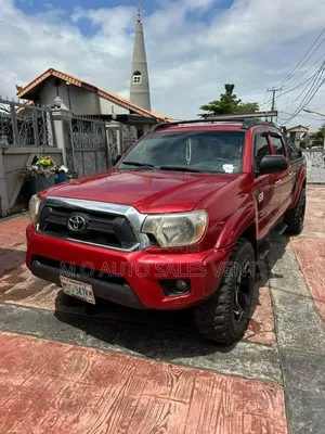 Toyota Tacoma 2014 Red