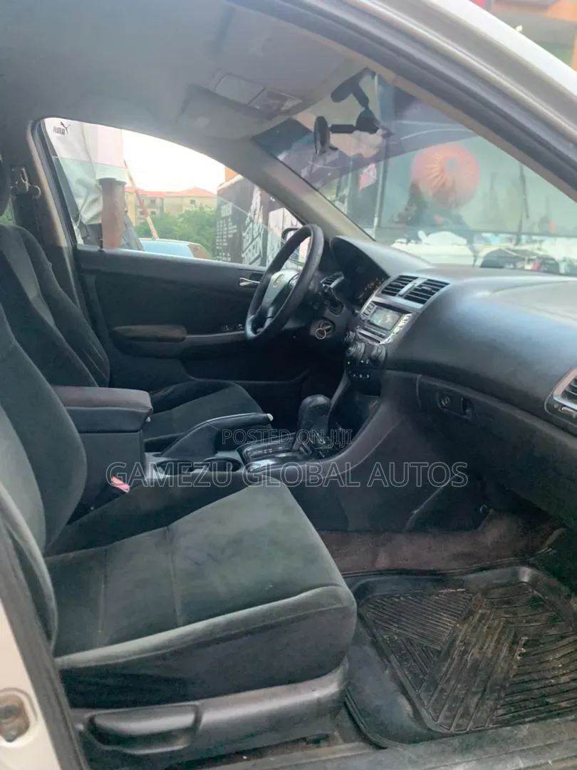 Honda Accord 2007 Silver