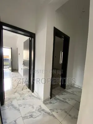 2bdrm Apartment in Ebute Metta West for rent