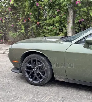 Dodge Challenger 2019 Green