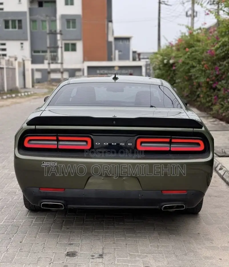 Dodge Challenger 2019 Green