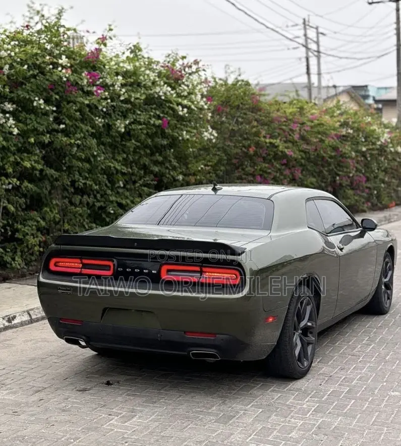 Dodge Challenger 2019 Green