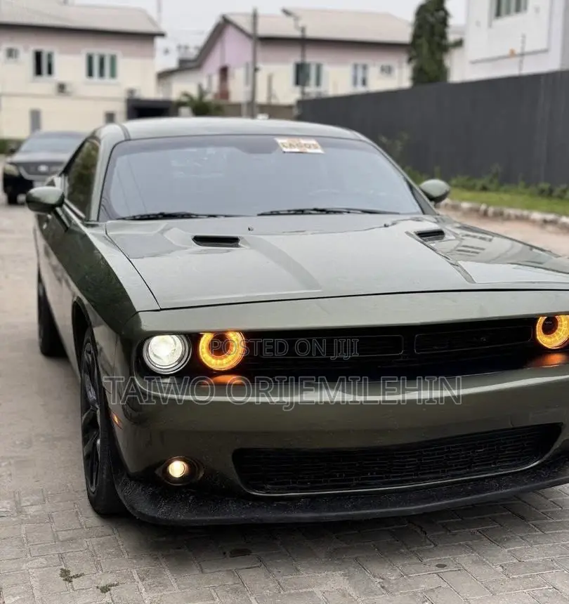 Dodge Challenger 2019 Green