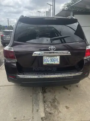 Toyota Highlander Limited 2012 Brown