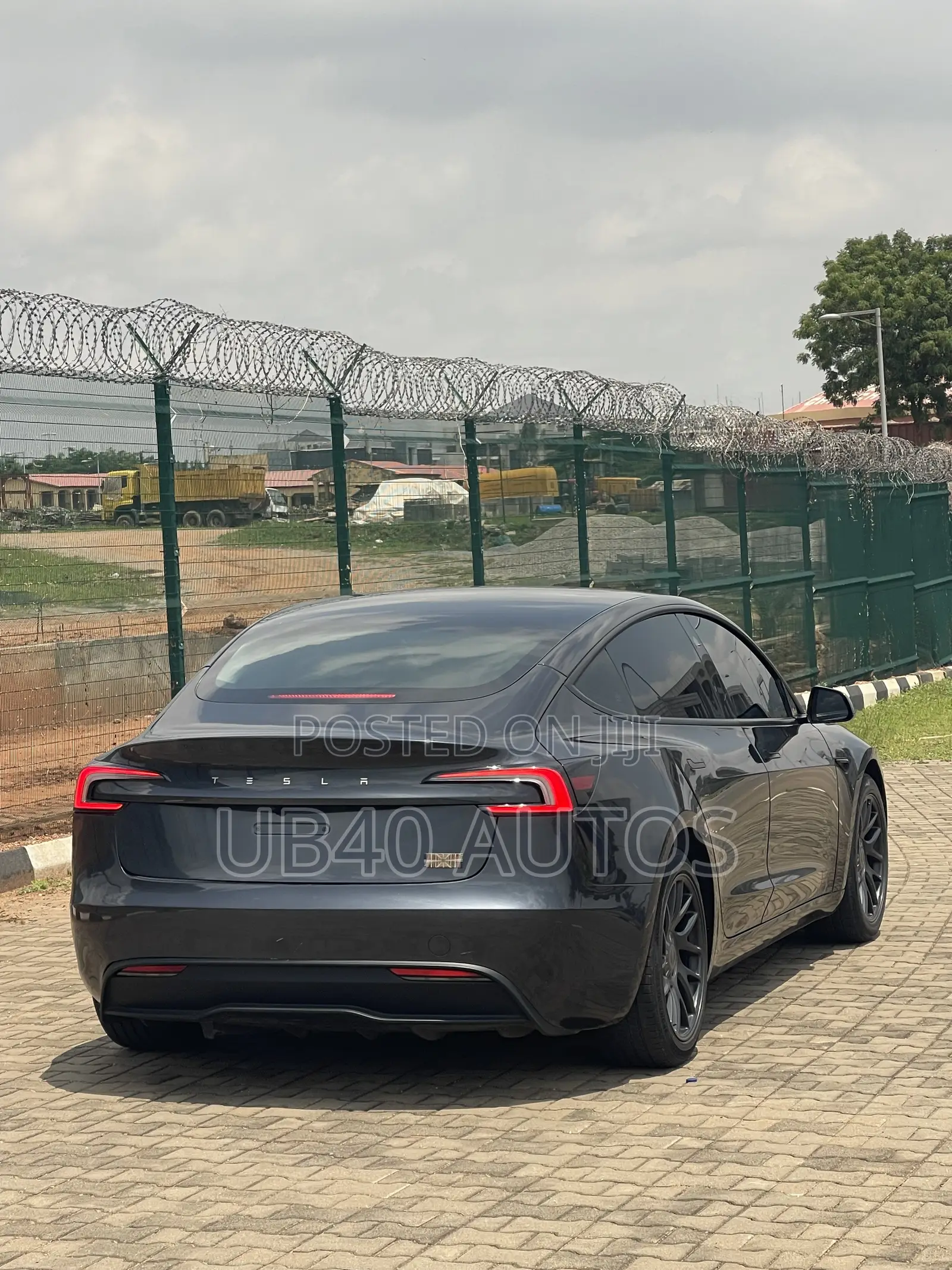 Tesla Model 3 Long Range 2024 Gray