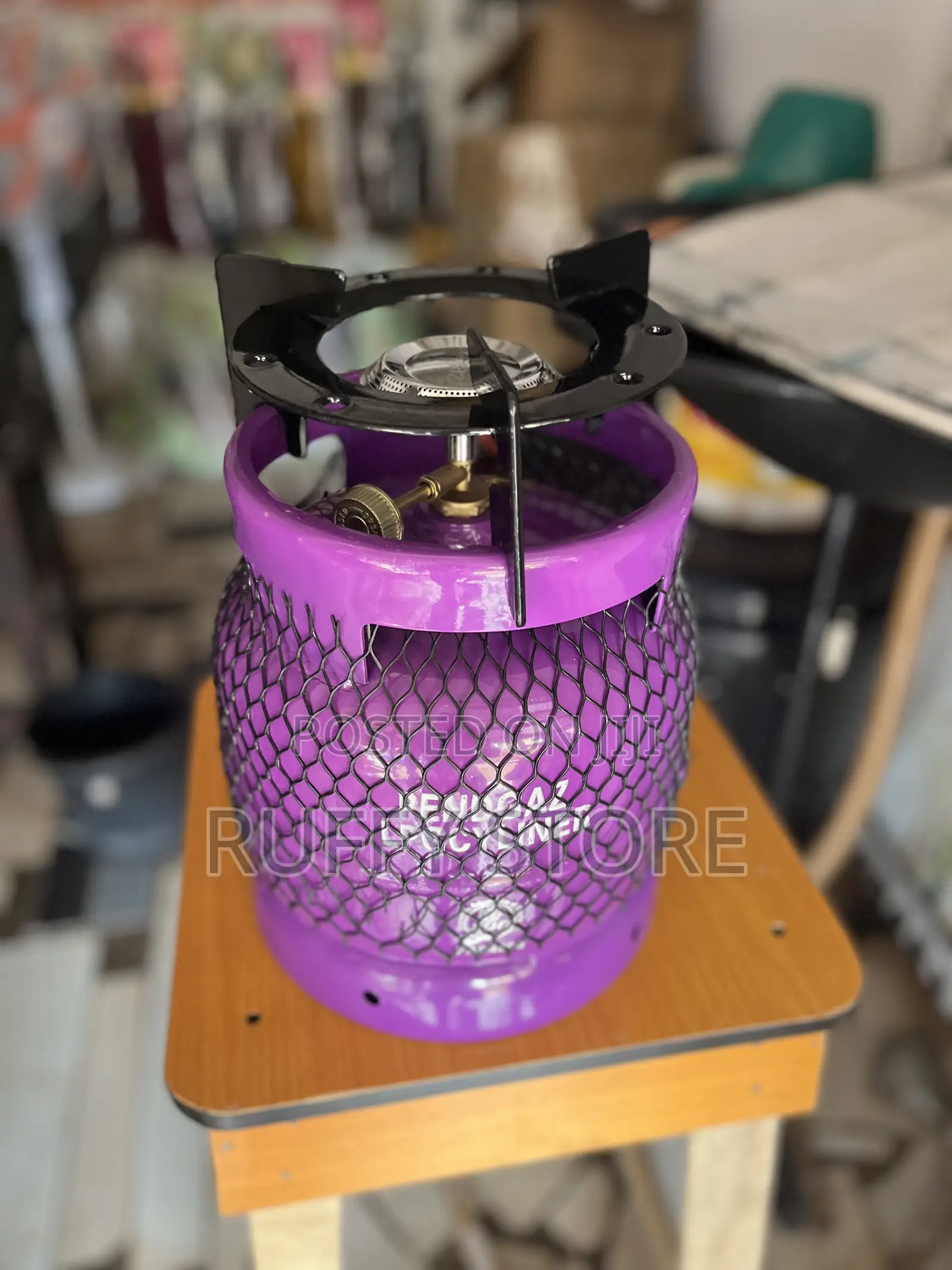 Gas Cylinders / 6kg/3kg