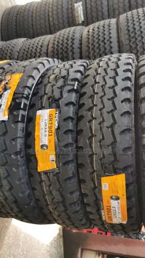 Brand New 12r22.5 Trackmax
