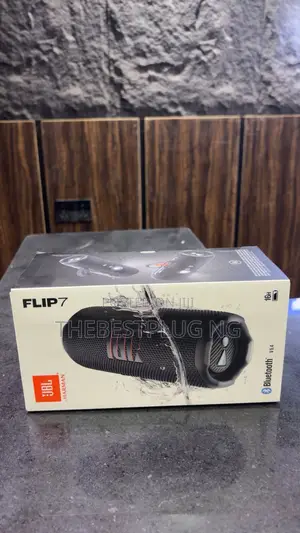 Flip 7 JBL Speaker
